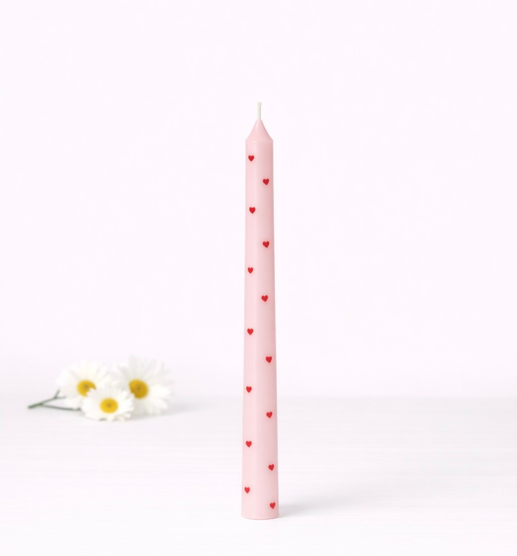 Λαμπάδα pink με καρδιές